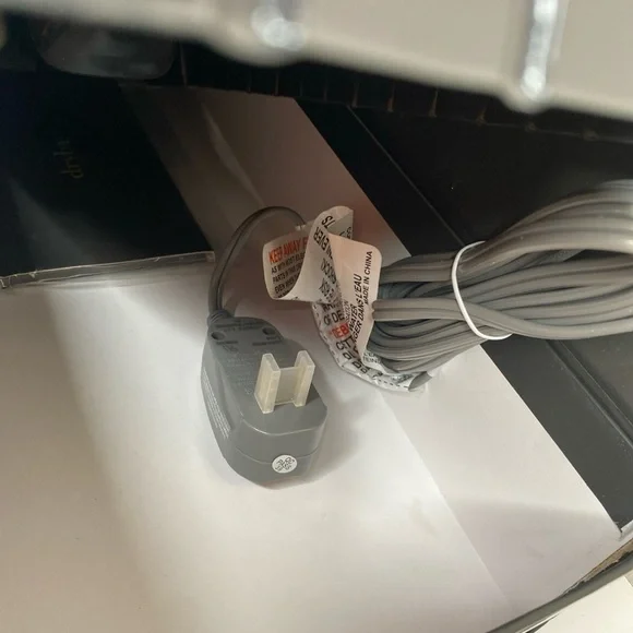 Drybar The Straight Shot Yellow Blow-Drying Flat Iron 1.25” - Picture 4 of 11